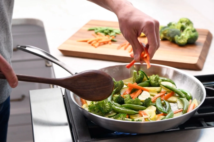 How to Make Your Stainless Steel Pan Act Like Nonstick